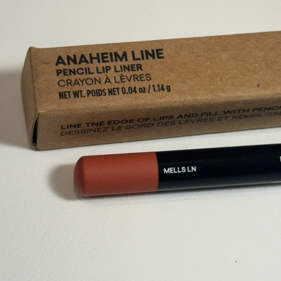 GXVE ~ Anaheim Line Pencil Lip Liner ~ Mells LN ~ 0.04 oz ~ NIB - Picture 1 of 4